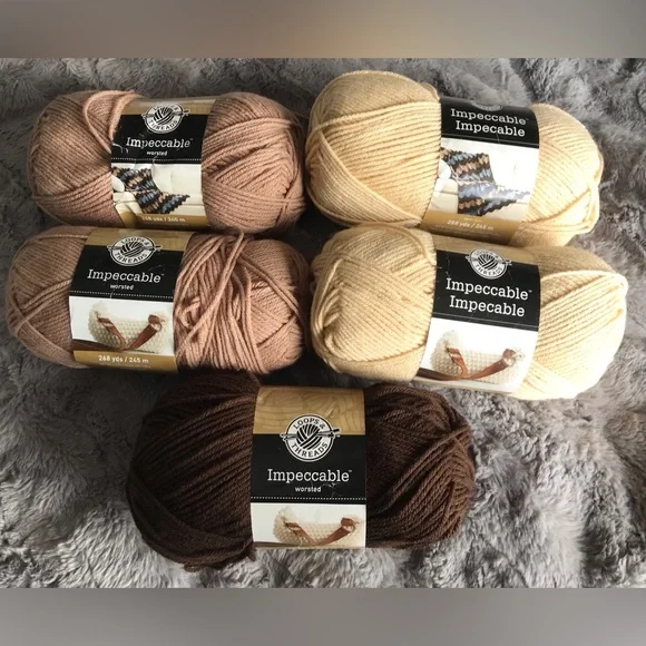 Loops & Threads Impeccable Worsted Yarn Bundle - Picture 1 of 9